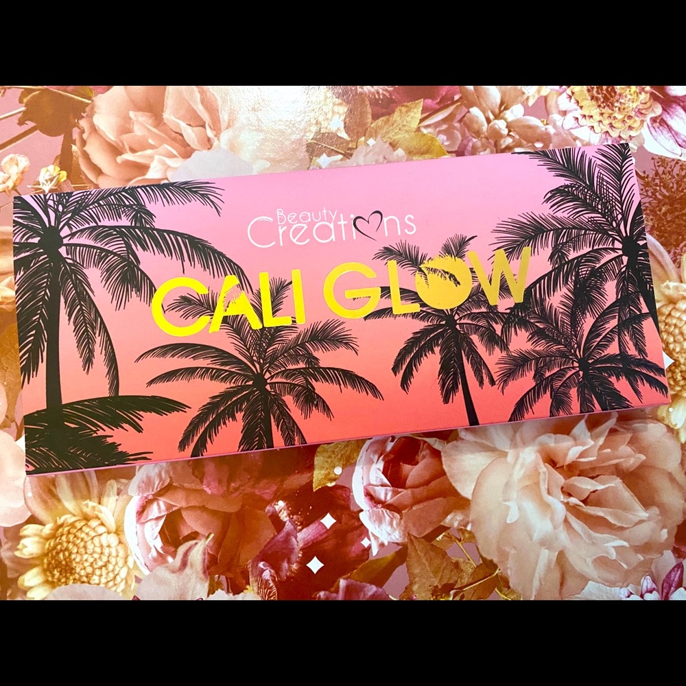CALI GLOW HIGHLIGHTER PALLETTE